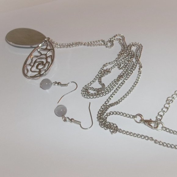 Gray and Silver Earring and Long Necklace Jewelry Coordinating Set Lot Pair A536 - Picture 6 of 8